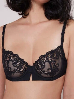 Simone Perele Saga Half Cup Bra 5 Simone Perele Saga Half Cup Bra -Chantelle Sales Store 15C330SagaHalfCupBraBlackFront