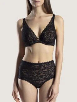 Aubade Rosessence Triangle Full Bust Plunge Bra 5 Aubade Rosessence Triangle Full Bust Plunge Bra -Chantelle Sales Store AubadeRosessenceComfortFullCupPlungingTriangleBraHK12 02BlackSet