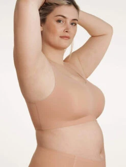 Evelyn & Bobbie Defy Bra 6 Evelyn & Bobbie Defy Bra -Chantelle Sales Store EvelynandBobbieDefyHimalayanSaltDEFYSide