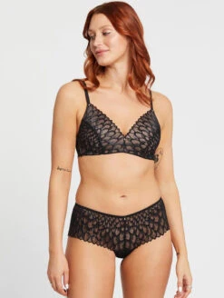 Montelle Lacy Essentials Wire Free Bra 5 Montelle Lacy Essentials Wire Free Bra -Chantelle Sales Store MontelleLacyEssentialsWireFreeBraBlack9303Set