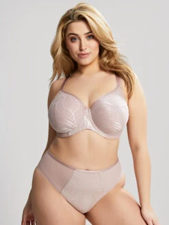 Sculptresse Illuminate Full Cup Bra 8 Sculptresse Illuminate Full Cup Bra -Chantelle Sales Store SculptresseIlluminateFullCupBraVintage10701Set